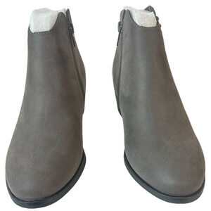 NWT MIA Women's Dark Gray Leather Jaice Heeled Ankle Zip Up Lasso Booties 6